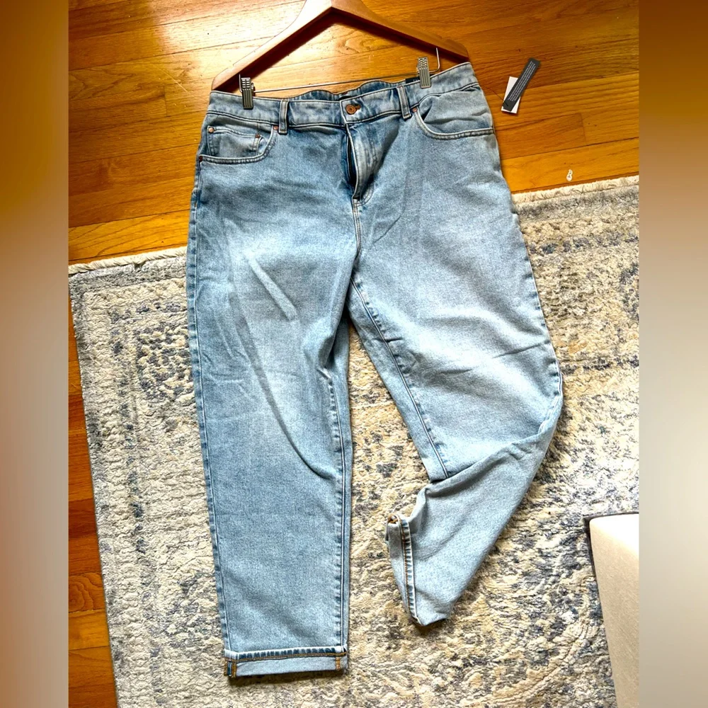 NWT Talbots relaxed everyday light denim jeans - Picture 1 of 5